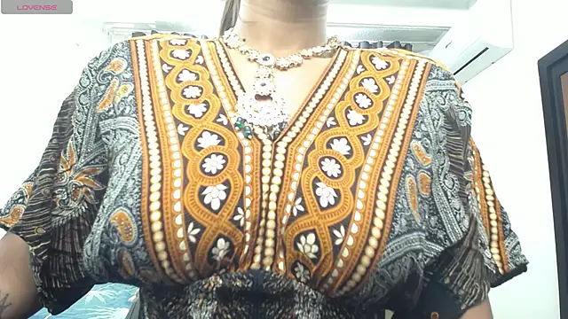 kairadayamai online show from 04.15.26