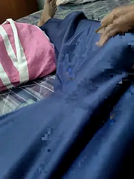 Bullboy8in online show from 09.14.25