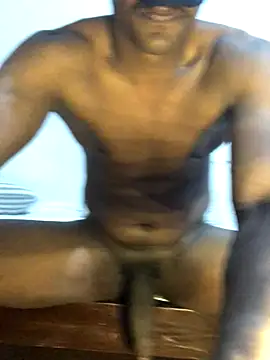 Bullboy8in online show from 09.19.25