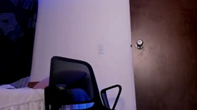 axel davis  online show from 10.31.25