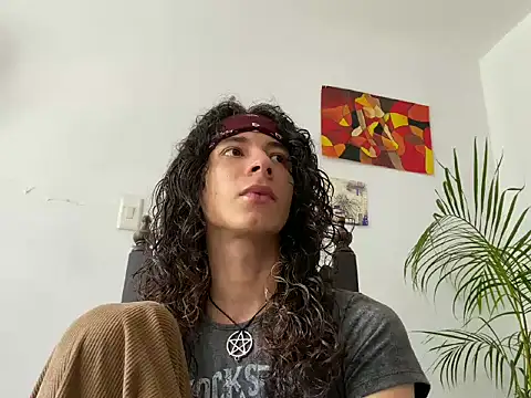 Snapshot of camille_delrey chatting on 11.07.25 camille delrey online show from 11.07.25