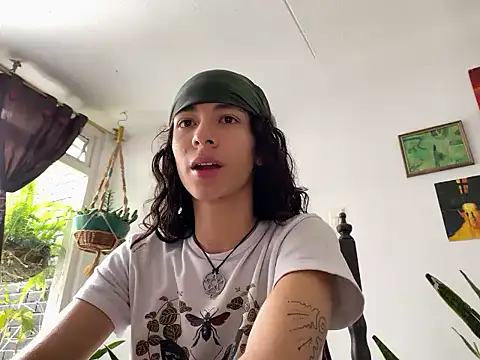 Snapshot of camille_delrey chatting on 11.08.25 camille delrey online show from 11.08.25