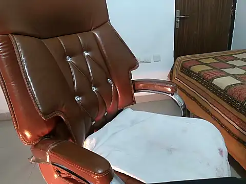 Hazel Angel online show from 12.22.25