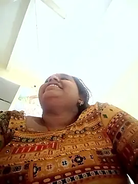 Hot crety online show from 11.19.25