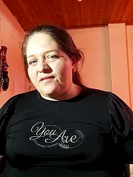 Daphne girlsex online show from 10.28.25