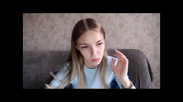 HitGyrl online show from 09.23.25