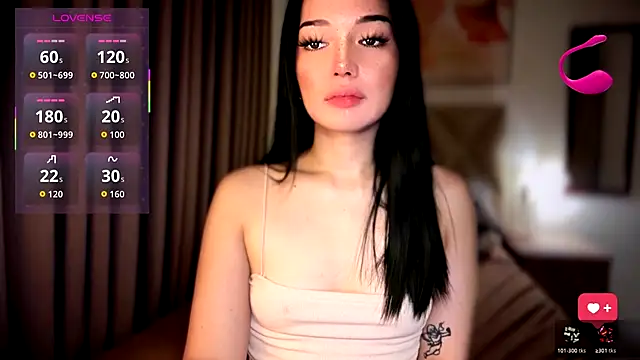 Snapshot of hadahera chatting on 11.28.25 hadahera online show from 11.28.25