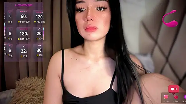 Snapshot of hadahera chatting on 12.04.25 hadahera online show from 12.04.25