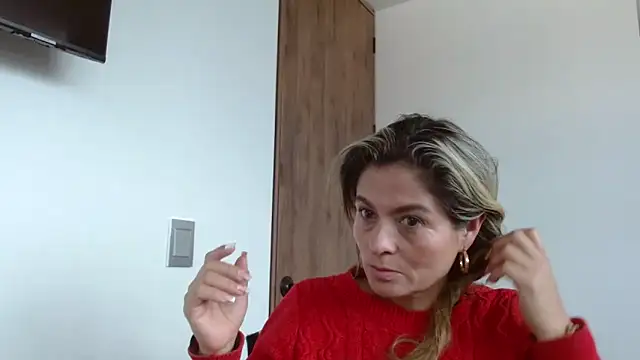 linda-mature43 online show from 11.14.25