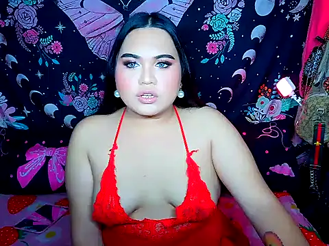 Snapshot of YourThicc_bella chatting on 06.07.26 YourThicc bella online show from 06.07.26