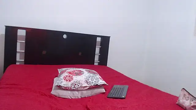 nathaly jones  online show from 10.20.25