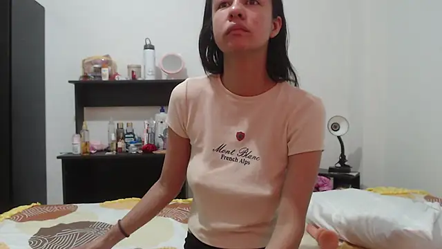 nathaly jones  online show from 06.30.26
