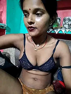 Snapshot of Maya_bhoji chatting on 04.18.26 Maya bhoji online show from 04.18.26