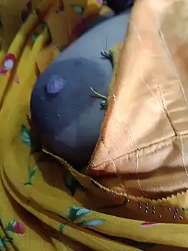 Snapshot of kajalbhabhi44 chatting on 06.11.26 kajalbhabhi44 online show from 06.11.26