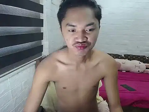 Snapshot of Asian_cummer08 chatting on 09.28.25 Asian cummer08 online show from 09.28.25