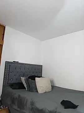 Snapshot of asumi_18 chatting on 11.12.25 asumi 18 online show from 11.12.25