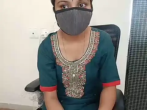 Snapshot of miss_kaur23 chatting on 11.06.25 miss kaur23 online show from 11.06.25