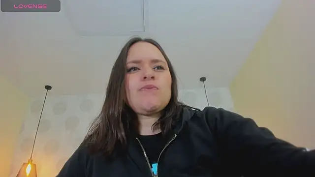 GIANAMILLER6 online show from 12.22.25