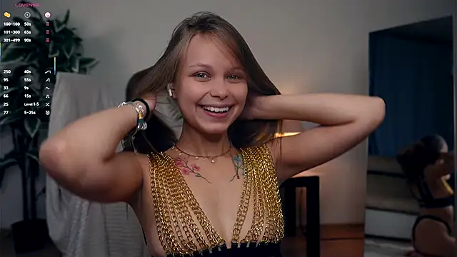 OdellaGillingham online show from 09.12.25