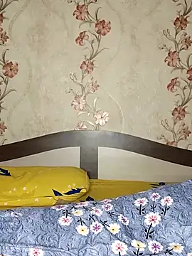 Snapshot of Shiny_HOT01 chatting on 11.08.25 Shiny HOT01 online show from 11.08.25