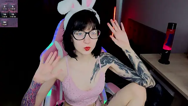 HazelTompson online show from 04.09.26