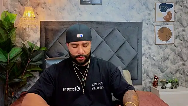 Apolo rousse1 online show from 11.18.25