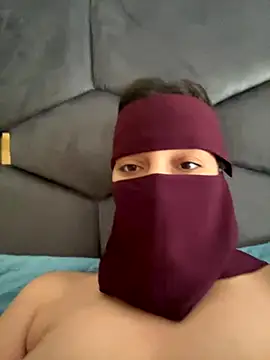 Snapshot of Rabroba89six chatting on 09.19.25 Rabroba89six online show from 09.19.25