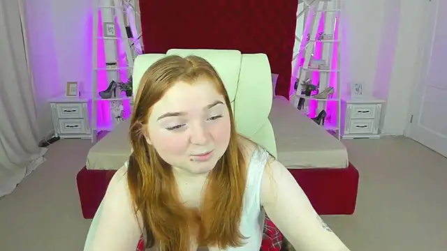 Snapshot of KattyRose8 chatting on 05.19.26 KattyRose8 online show from 05.19.26