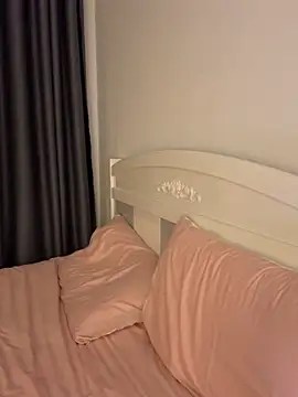 Ella-A9 online show from 09.13.25