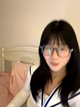 Ella-A9 online show from 11.17.25