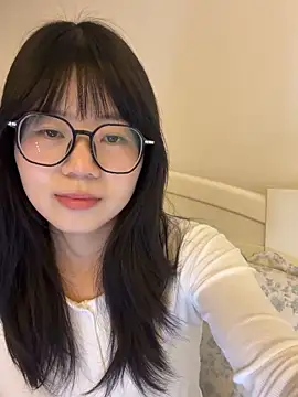 Ella-A9 online show from 11.18.25