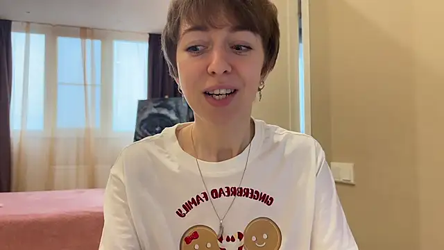 Snapshot of daniellia_ chatting on 12.02.25 daniellia online show from 12.02.25