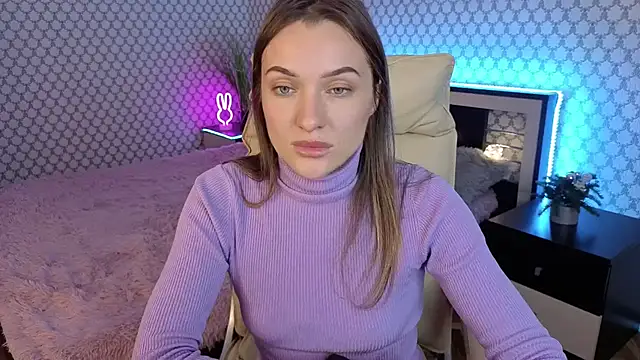 EmmySkyy online show from 10.09.25