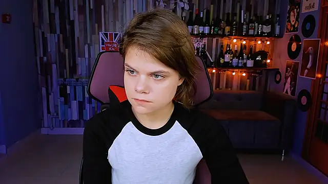 EllieMurler online show from 11.11.25