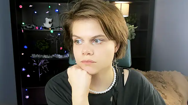 EllieMurler online show from 12.19.25