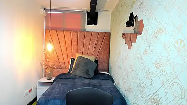 Snapshot of Kiara_Cruz__ chatting on 02.19.26 Kiara Cruz online show from 02.19.26