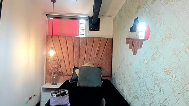 Snapshot of Kiara_Cruz__ chatting on 02.28.26 Kiara Cruz online show from 02.28.26