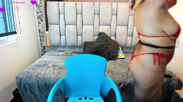 Kiara Cruz   online show from 06.03.26