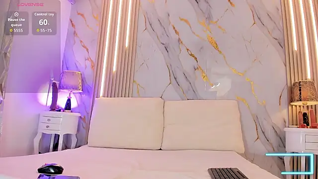 Tiifany Baker online show from 03.18.26