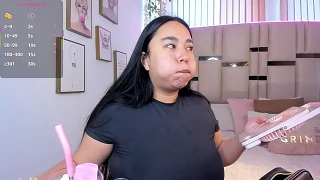 Snapshot of Zoey_thompson chatting on 02.06.26 Zoey thompson online show from 02.06.26