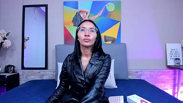 lucyy liiuu online show from 09.10.25