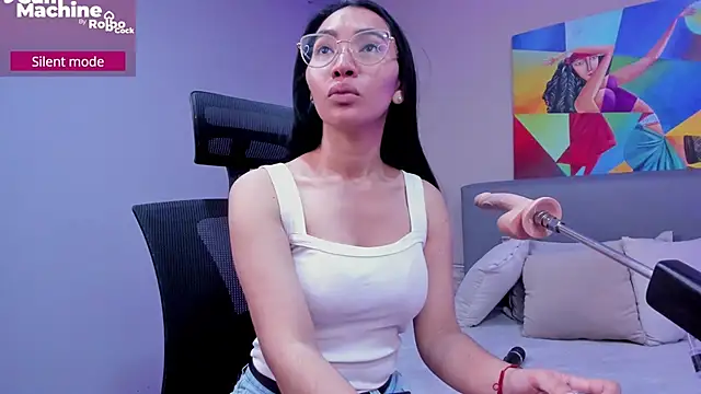 lucyy liiuu online show from 09.29.25