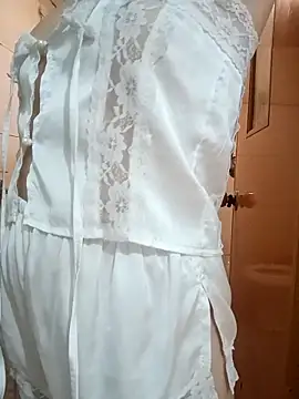 Thuylinh86 online show from 10.24.25