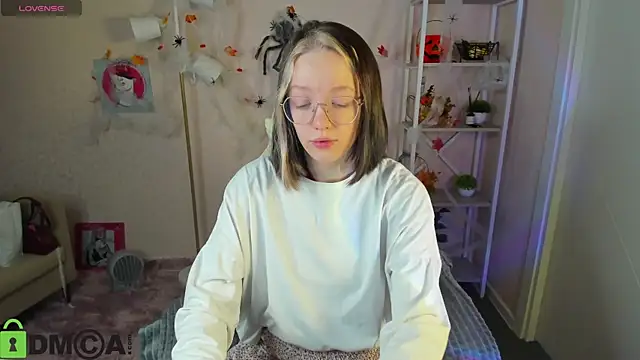 R0cket bunny online show from 10.28.25