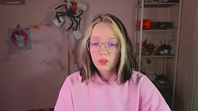 R0cket bunny online show from 11.11.25