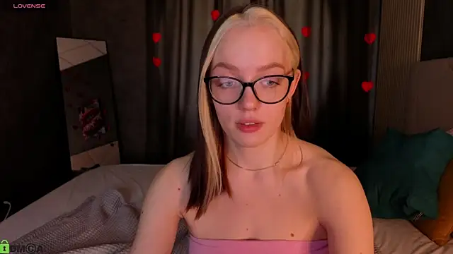 R0cket bunny online show from 04.09.26