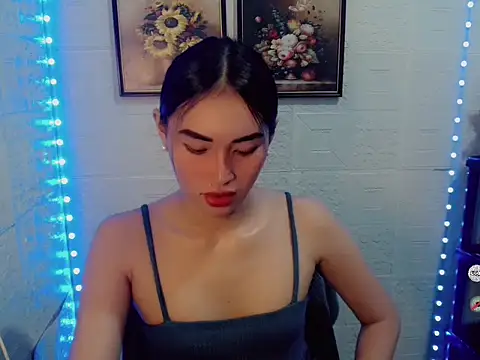 Snapshot of lovelysassy chatting on 11.03.25 lovelysassy online show from 11.03.25