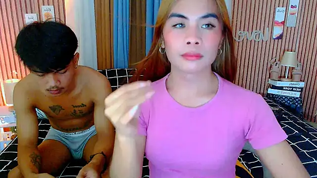 mikhaylahanderson online show from 10.22.25