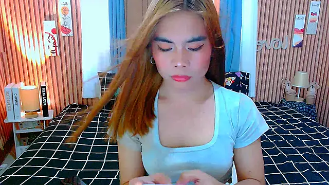 mikhaylahanderson online show from 11.19.25