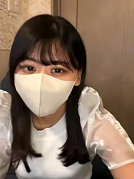 Snapshot of 0p-saki-p0 chatting on 09.23.25 0p-saki-p0 online show from 09.23.25